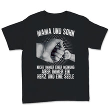 Load image into Gallery viewer, Muttertag Tshirt Mama Und Sohn Night Immer Einer Meinung Aber Immer
